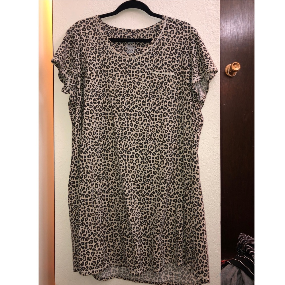 Cheetah Sleep Tee | XL